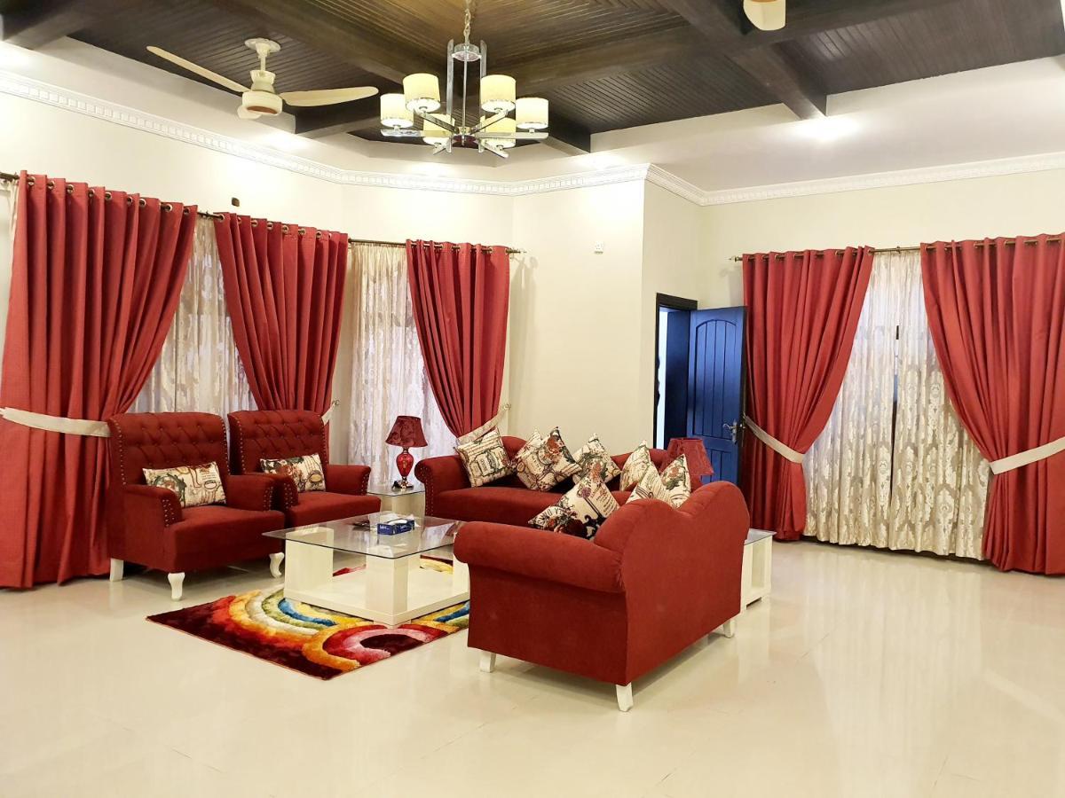 Royal Villa F-10/2 Исламабад Экстерьер фото